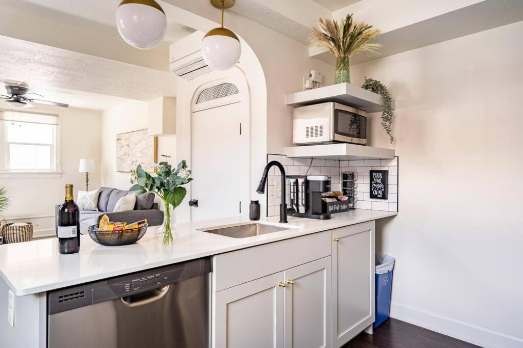 Lady Madonna Sage Flat Apartment Salt Lake City Exterior photo